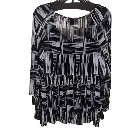 Ab Studio XL ruffled pleated black and gray geometric blouse - Picture 7 of 7